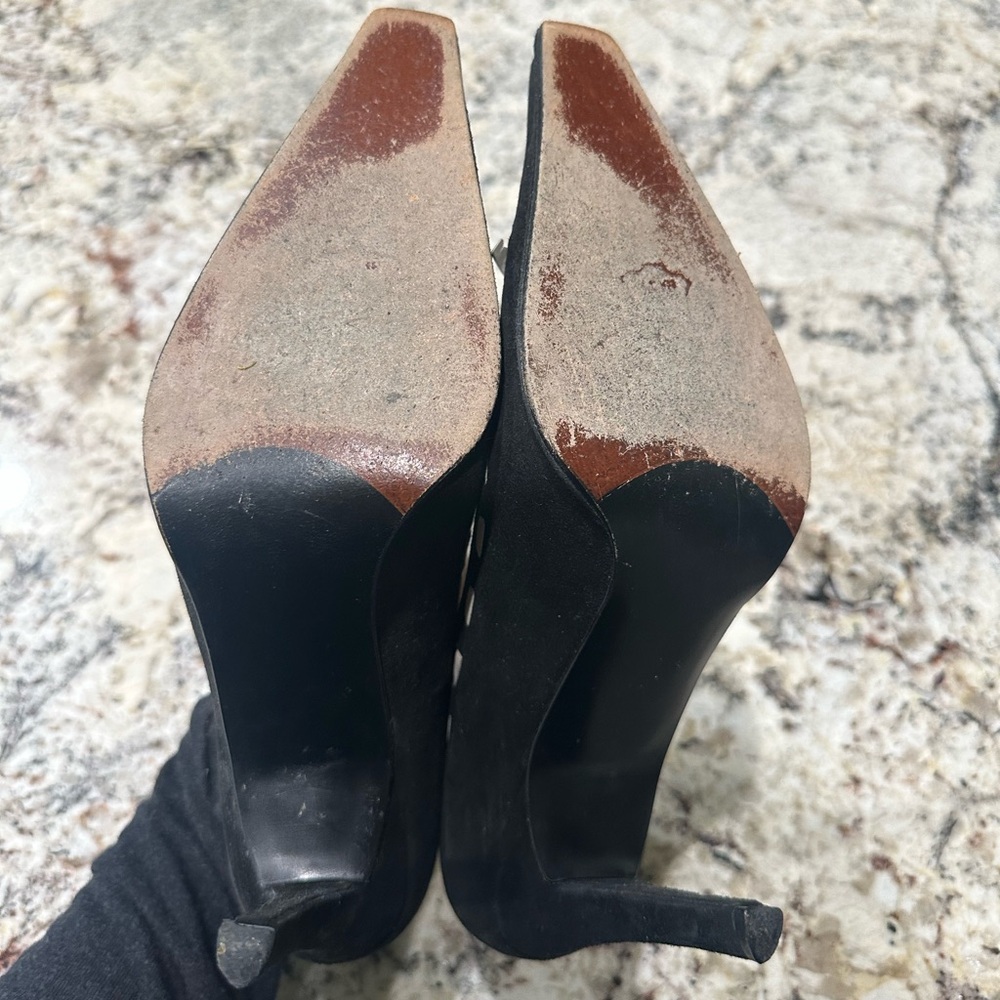 Stuart Weitzman Black & Cream Suede Pointed Toe Pumps Shoes Size 7M - Picture 6 of 13